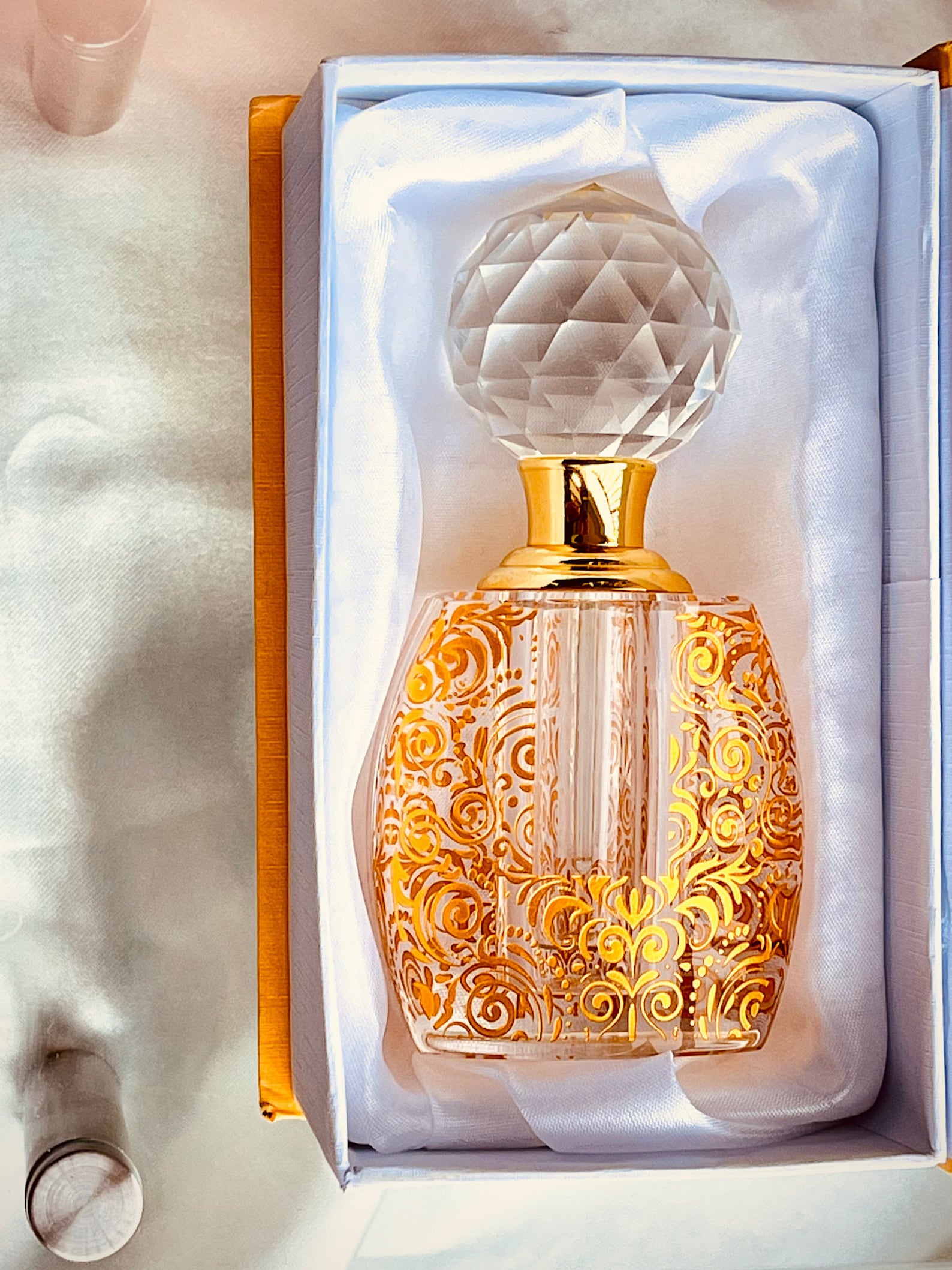 Oud and Tradition: Exploring the Cultural Roots of Arabian Perfumery